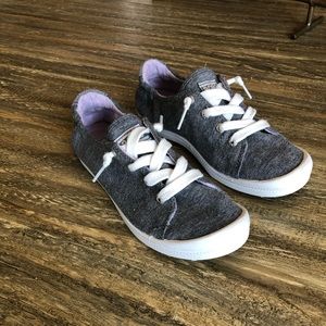 Bobs slip on tennis shoes